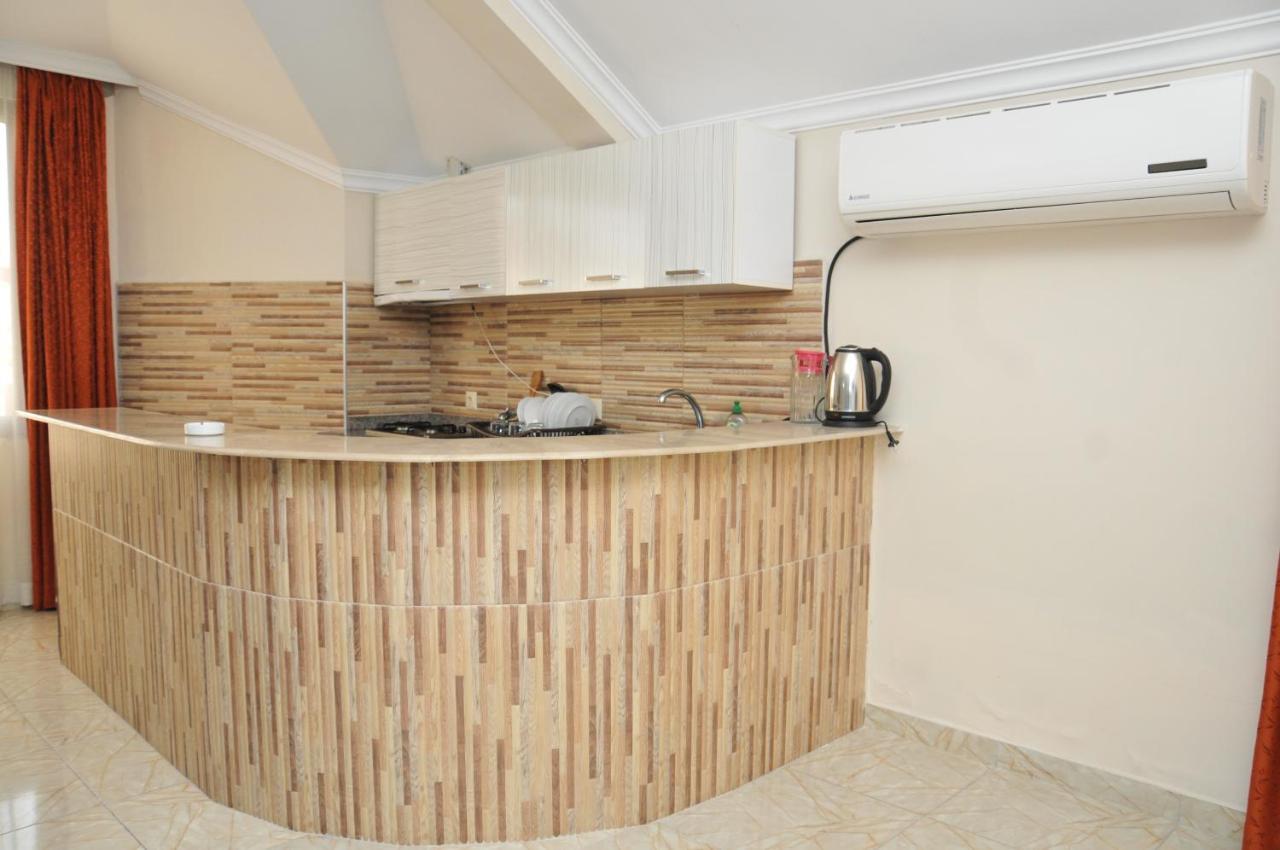 Apartments Residence Батумі Екстер'єр фото