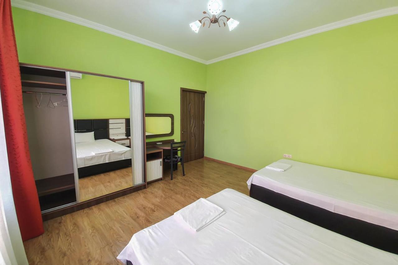 Apartments Residence Батумі Екстер'єр фото