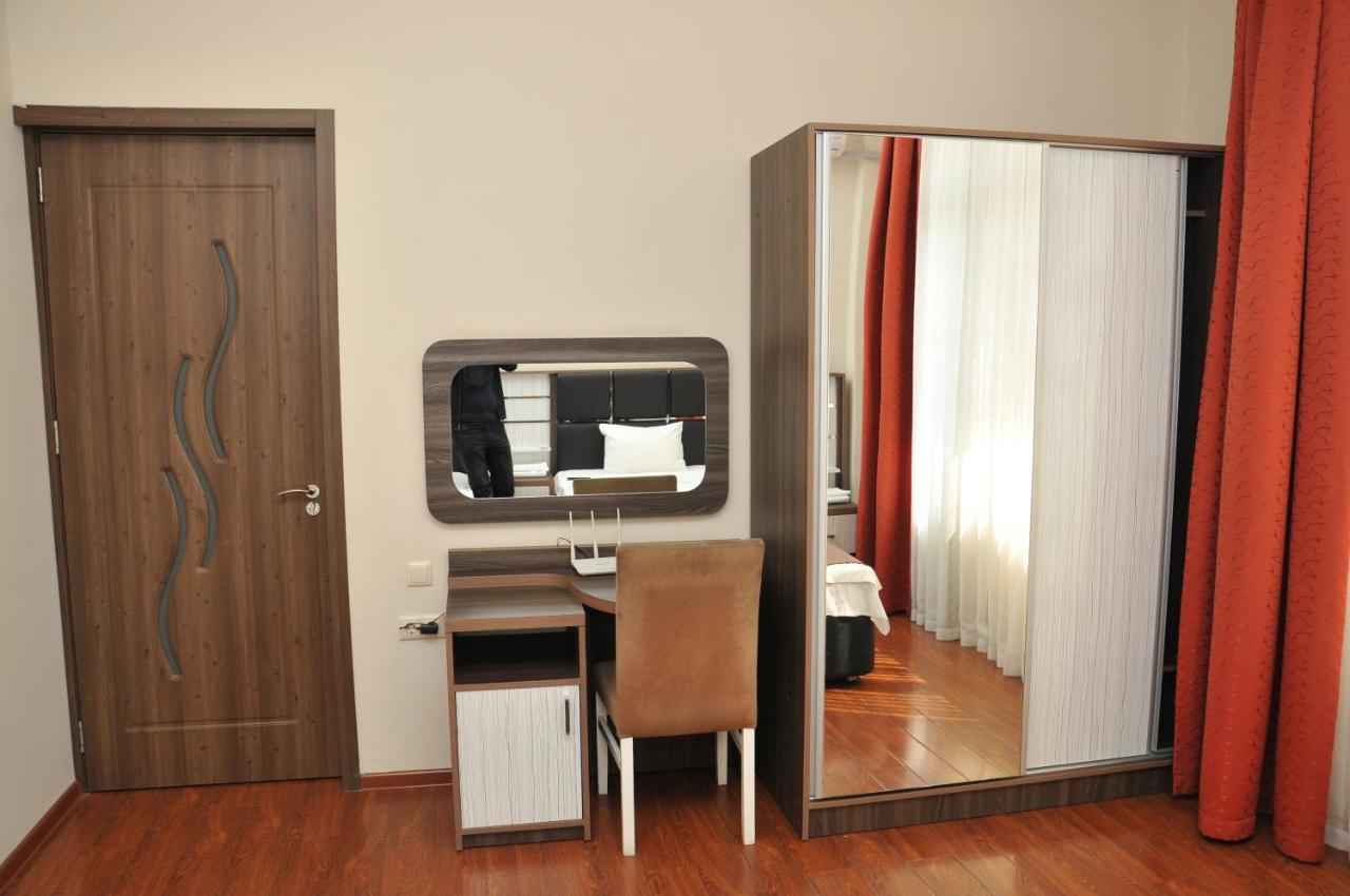 Apartments Residence Батумі Екстер'єр фото