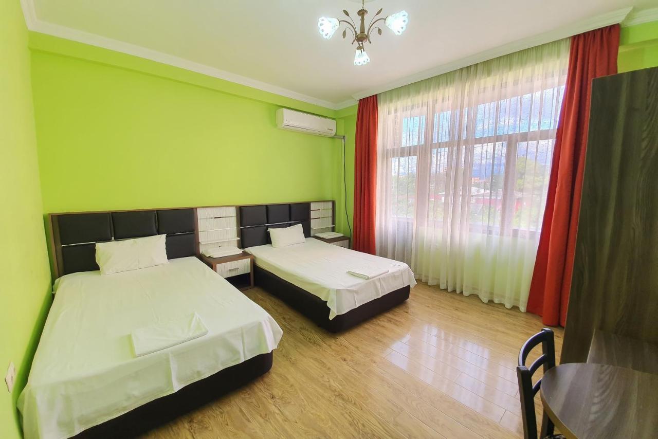 Apartments Residence Батумі Екстер'єр фото