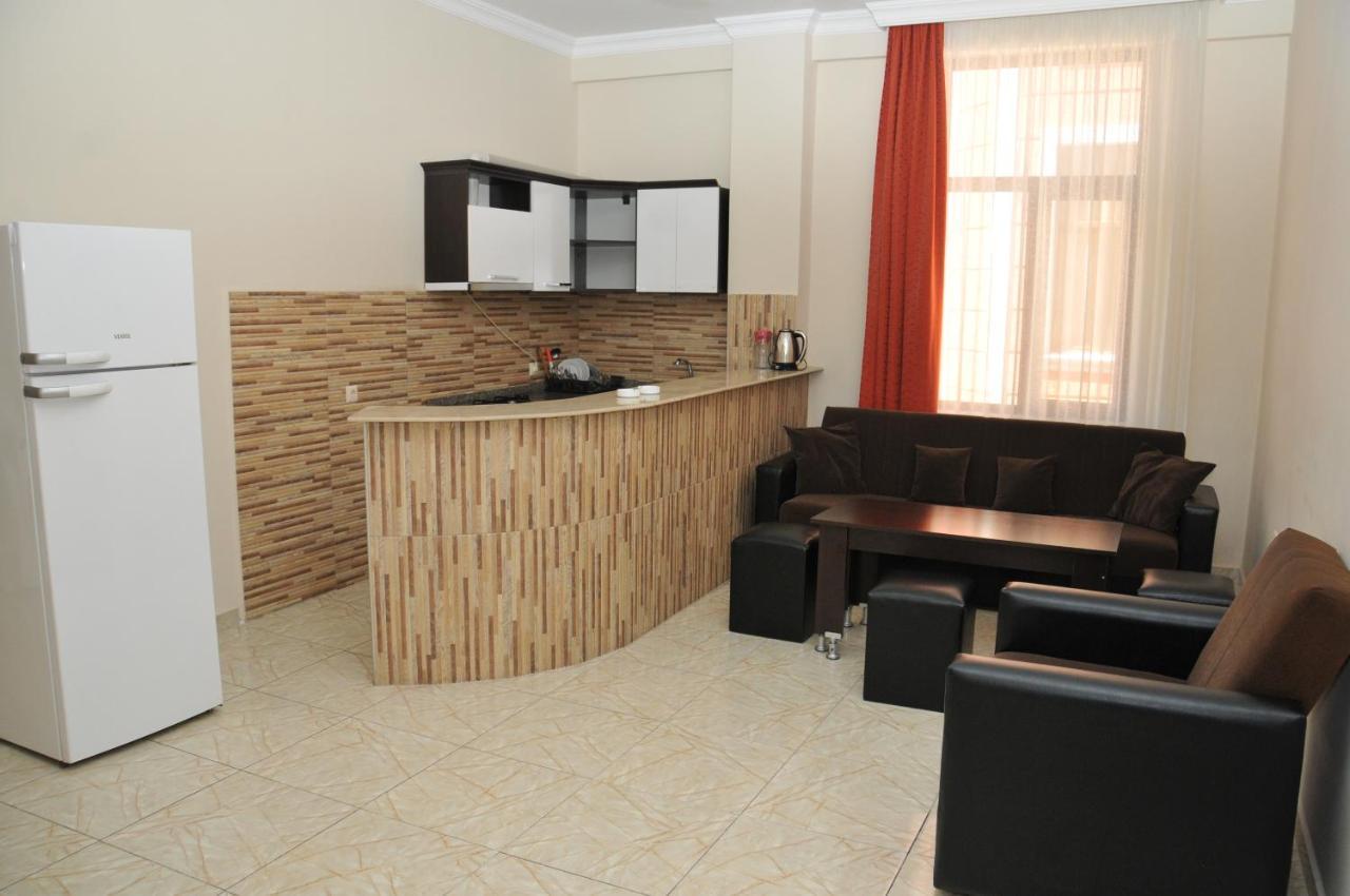 Apartments Residence Батумі Екстер'єр фото